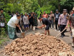 Bupati Blora Turun Tangan, Pengurukan 20 Truk Grosok di Jalan Rusak Jadi Sorotan