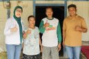 Foto Istimewa : Anggota DPR RI Eva Monalisa melakukan kunjungan calon penerima bedah rumah di Desa Jejeruk, Kecamatan Bogorejo.