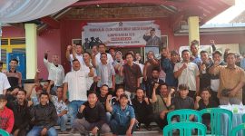 Foto : Ratusan pemuda ikuti persiapan laskar Gerindra di Kantor DPC Gerindra Blora.