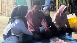 Anggota DPRD Kabupaten Blora Komisi D, Fraksi Gerindra, Ika Dewi Susanti mengunjungi rumah duka korban di Desa Mojorembun, Kradenan, Blora.